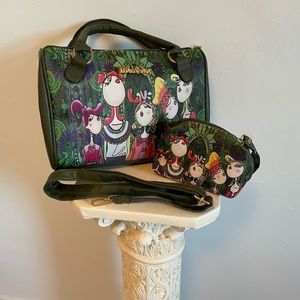 Adorable Vegan Leather Mei & Ge Handbag Green Shoulder Bag w/matching Coin Purse